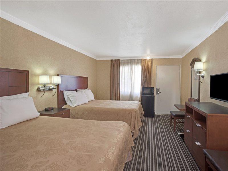 Buena Park Inn Bagian luar foto