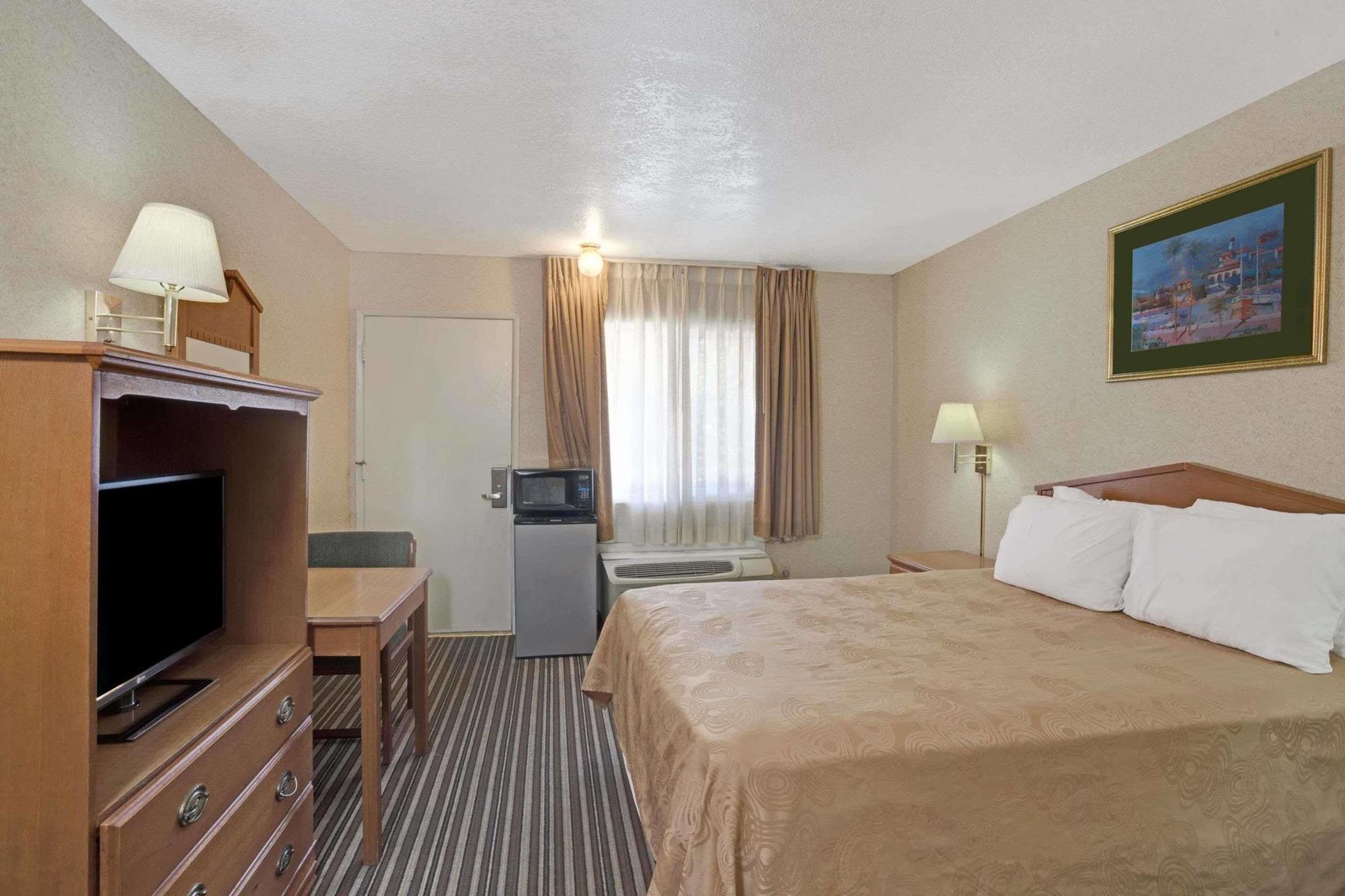 Buena Park Inn Bagian luar foto